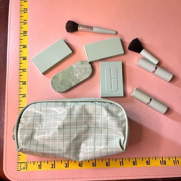 9pc Clinique Lot Set Swatched Lipsticks Eyeshadows Blusher Brushes Case 9pc Clin - Picture 11 of 11